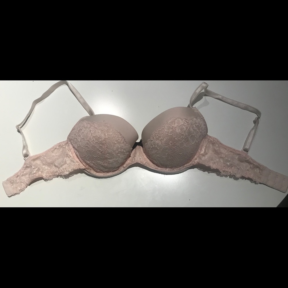Victoria’s Secret Dream Angels Lacey Pink Bra